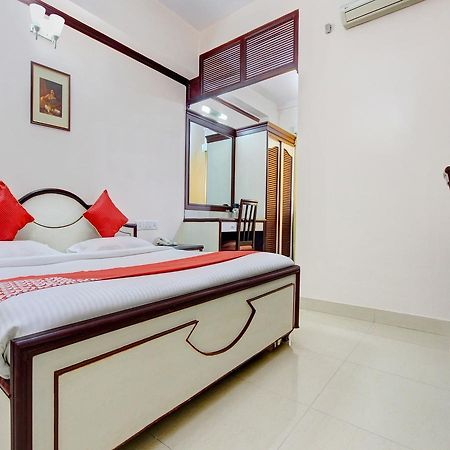Oyo 11390 Vaibhav Residency Hotel Bangalore Exterior foto