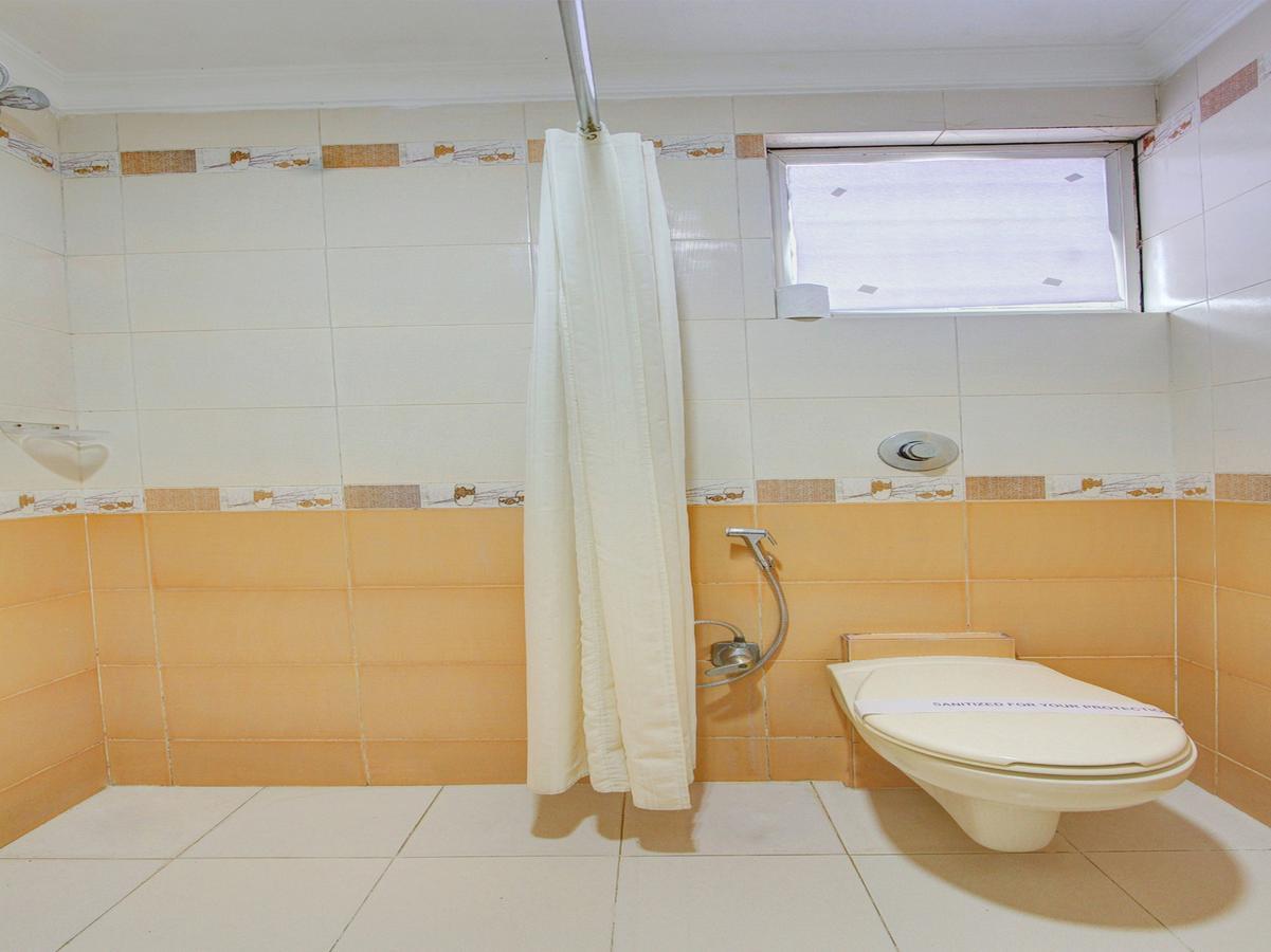 Oyo 11390 Vaibhav Residency Hotel Bangalore Exterior foto